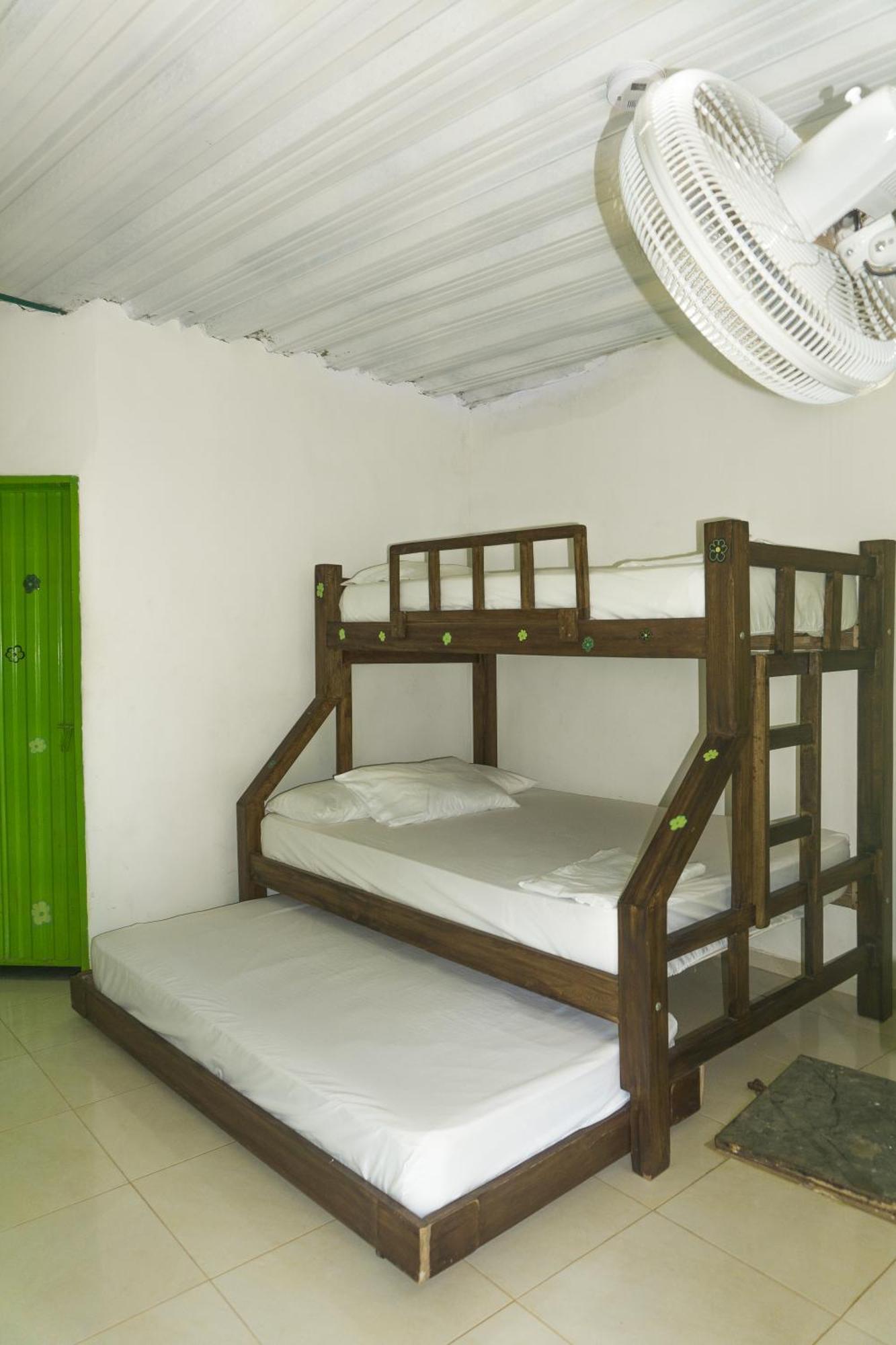 Hostel Hipilandia Taganga Exterior photo